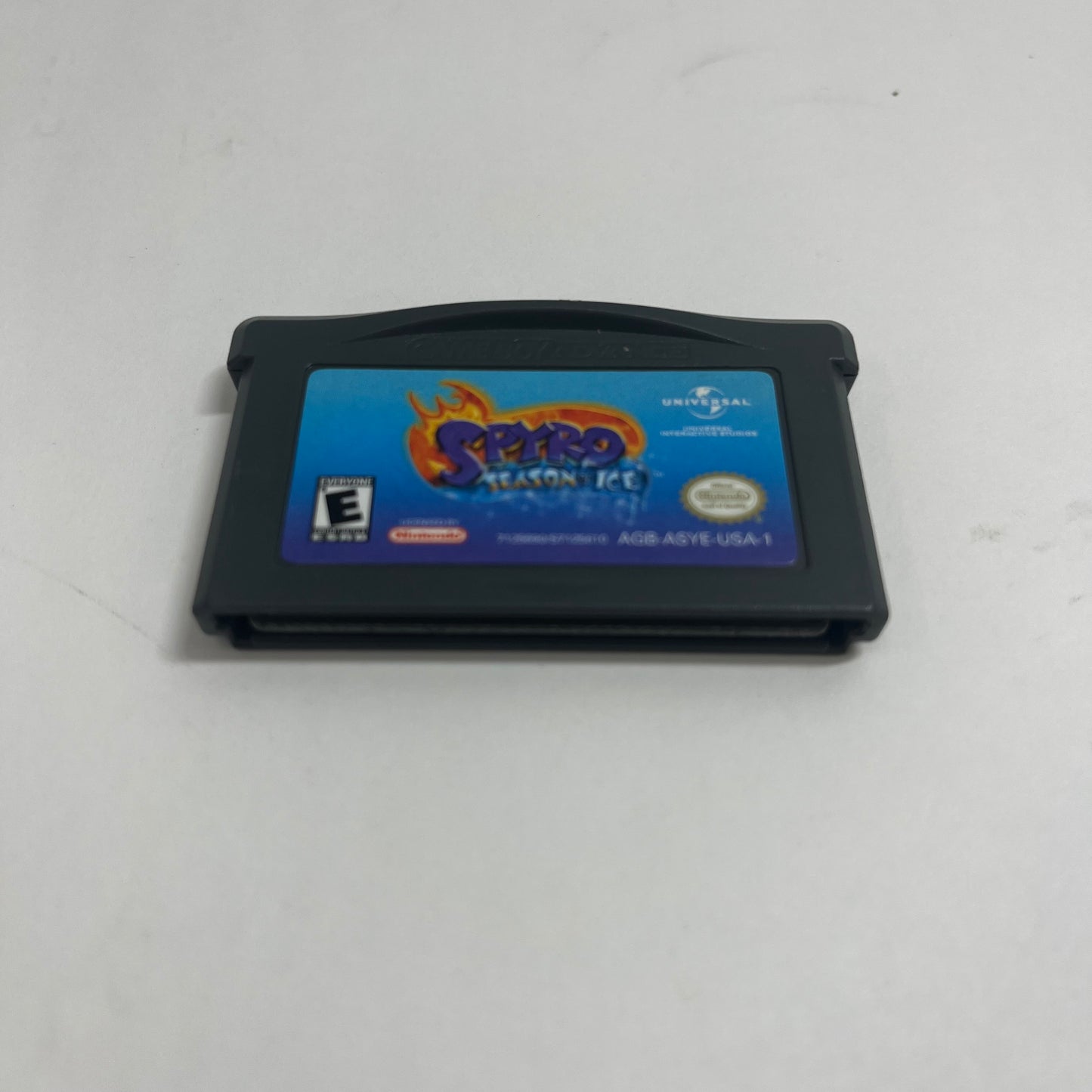 Spyro Season Ice (Nintendo GameBoy Advance, 2001)