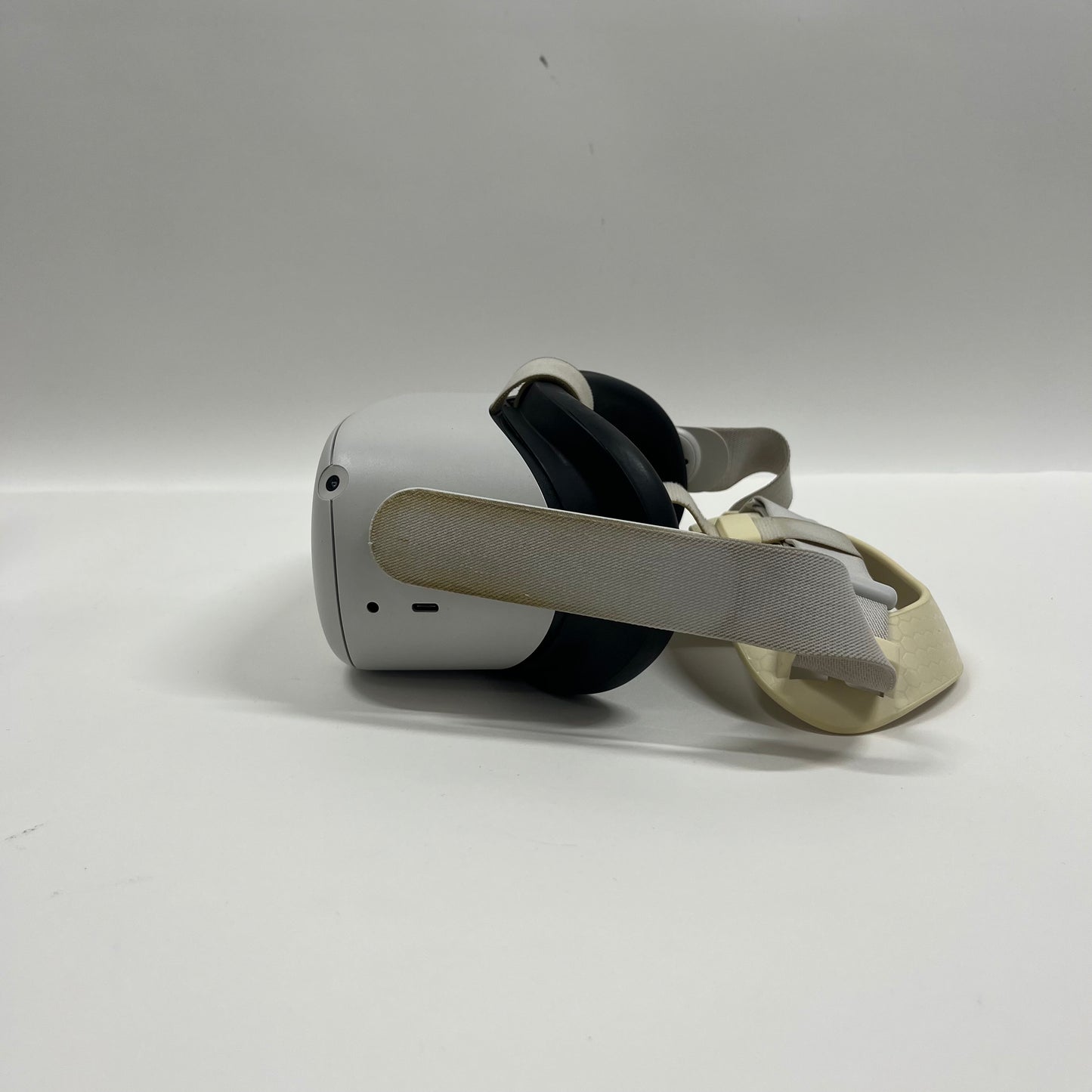 Meta Quest 2 256GB Standalone All-in-One VR Headset KW49CM