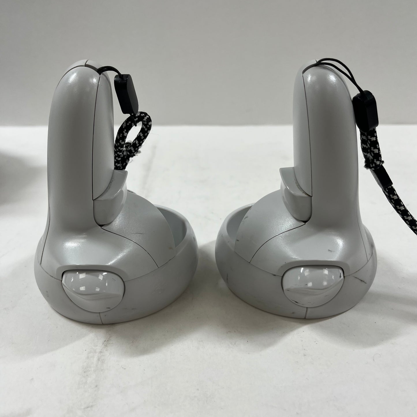 Meta Quest 2 128GB Standalone All-in-One VR Headset KW49CM