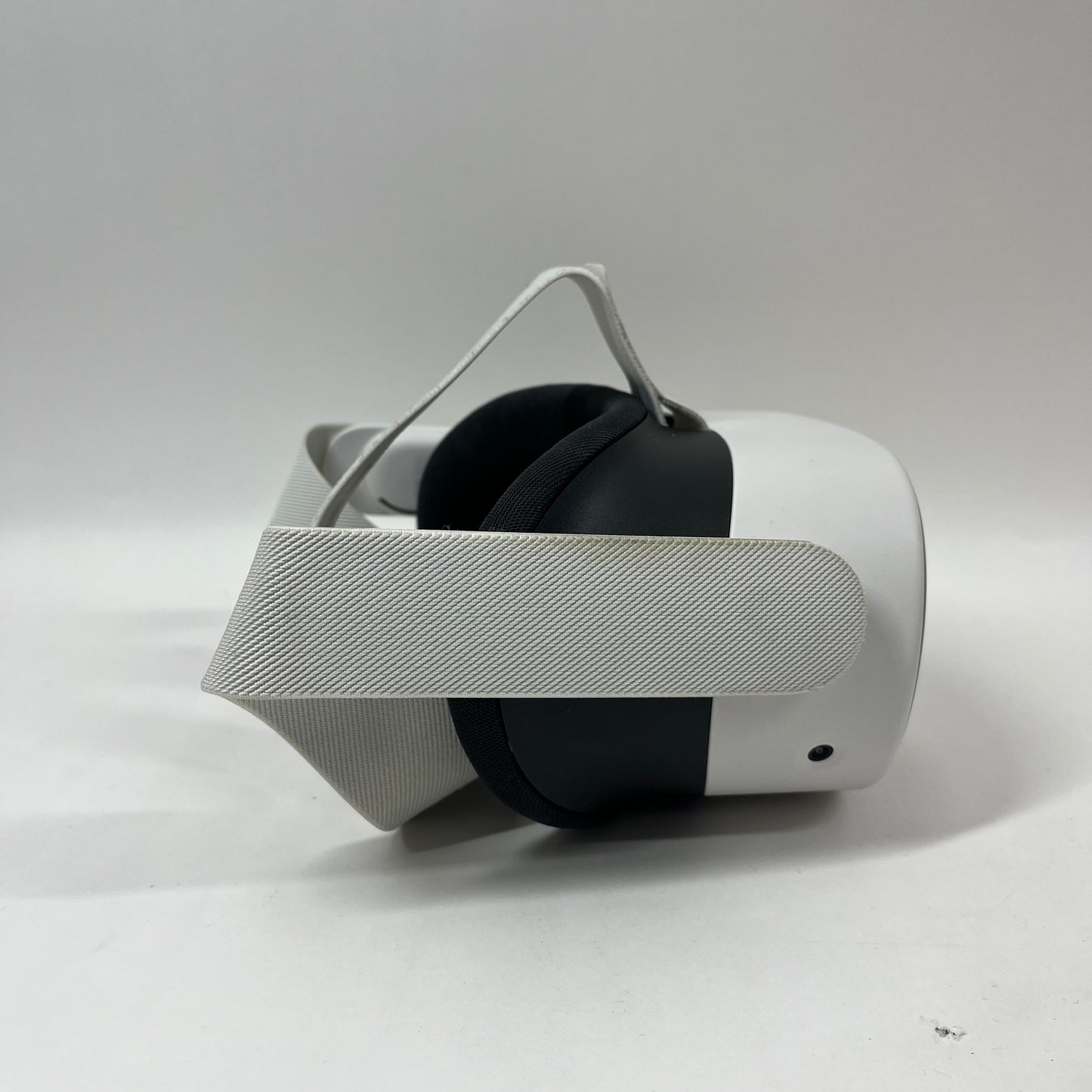 Meta Quest 3S 128GB Standalone All-in-One VR Headset MC-1204060-03