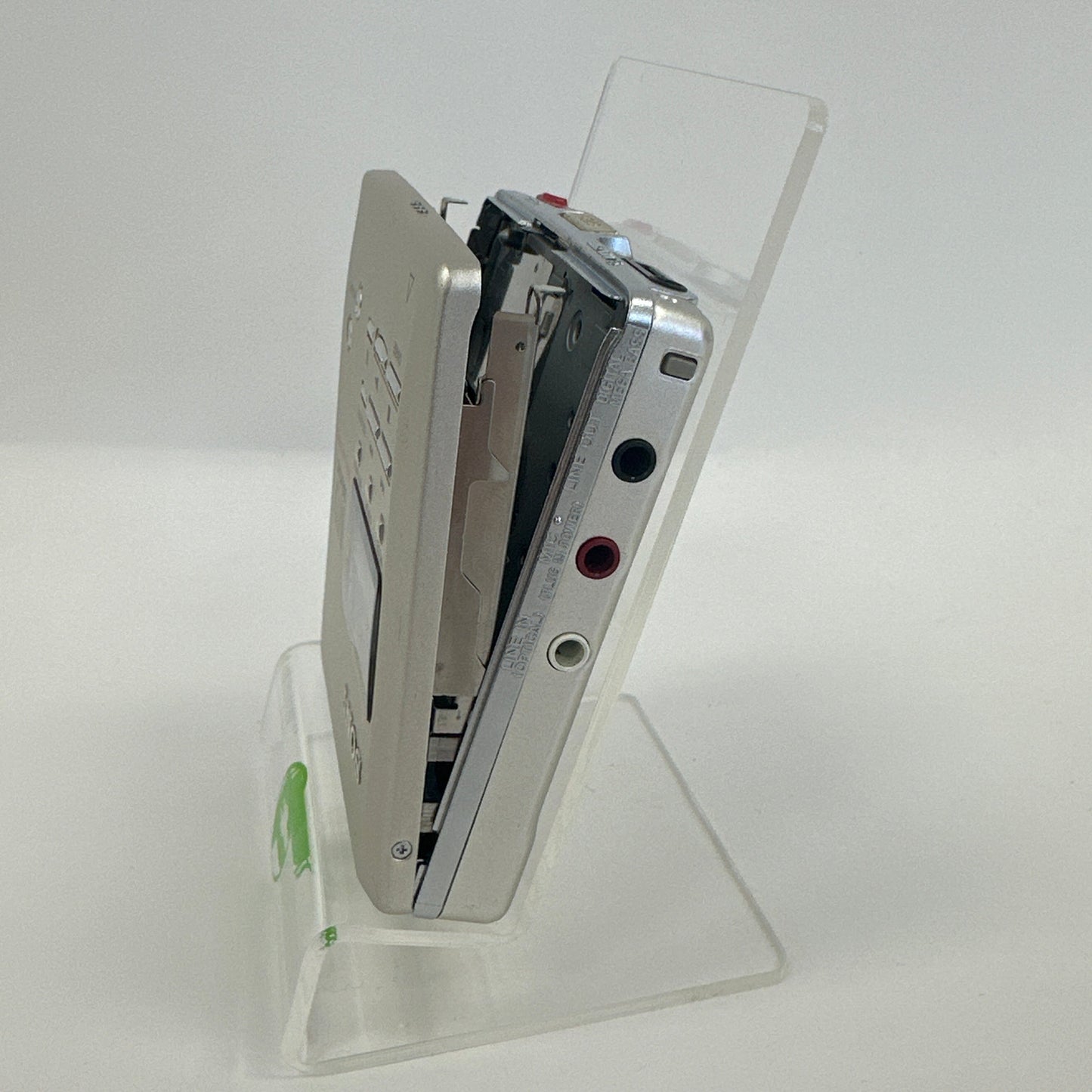 SONY PORTABLE MINI RECORDER DIGITAL MEGA BASS MZ-R55