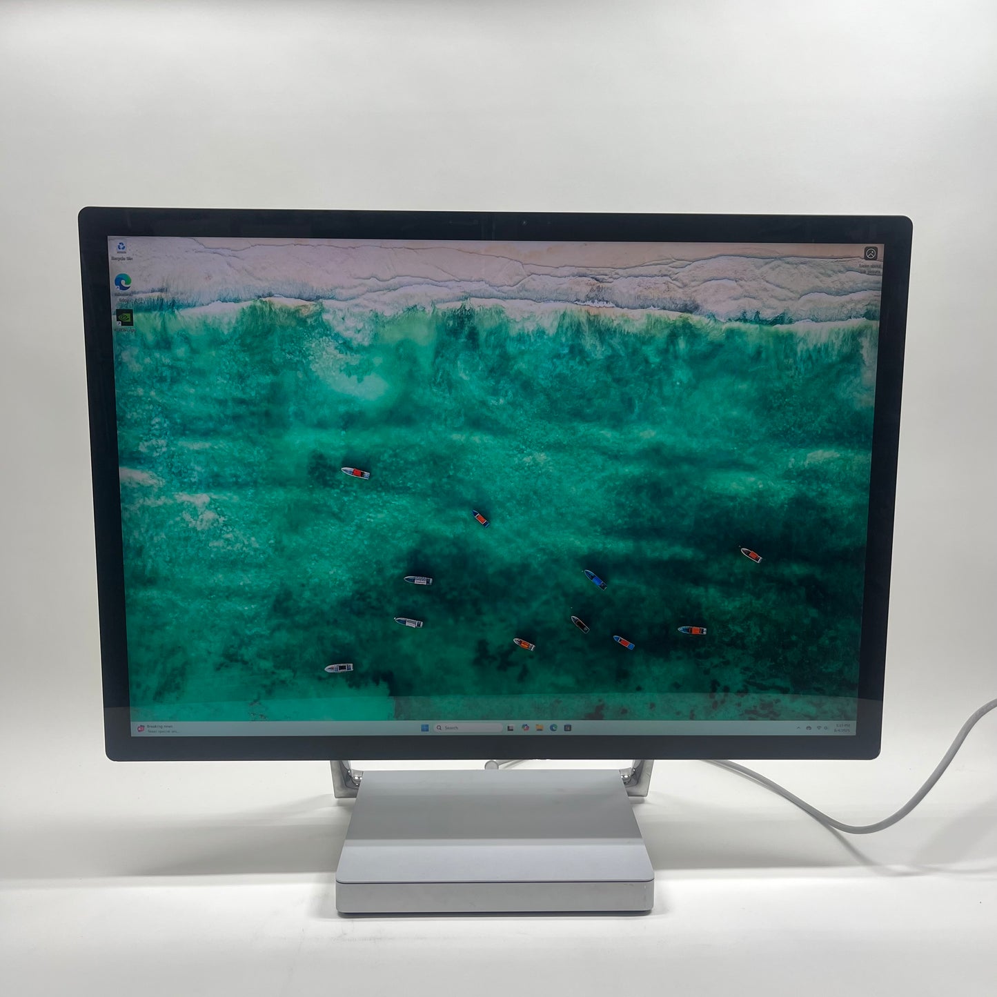 Microsoft Surface Studio 2 28" i7-7820HQ 2.90GHz 16GB RAM GEFORCE GTX 1060
