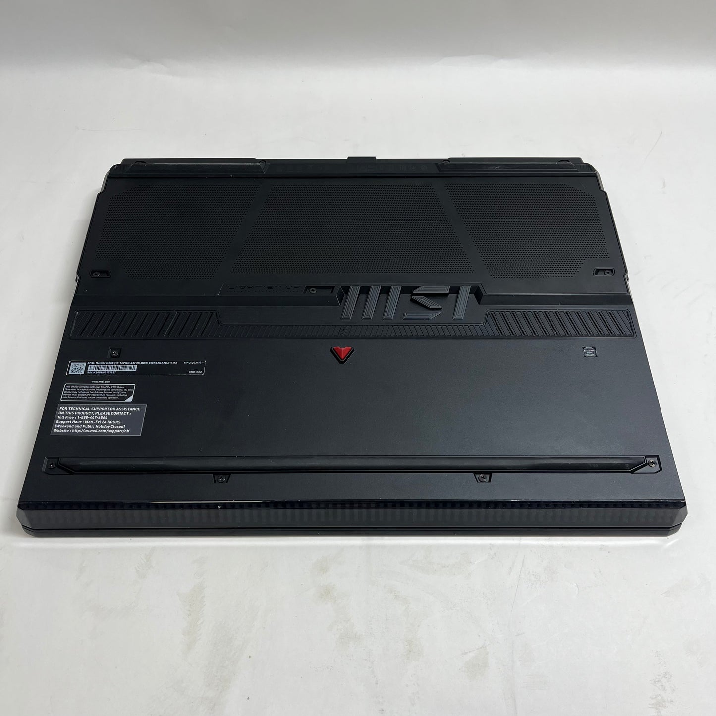 MSI Raider GE68HX 16" i9-14900hx 2.2GHz 32GB RAM 2TB SSD GeForce RTX 4070