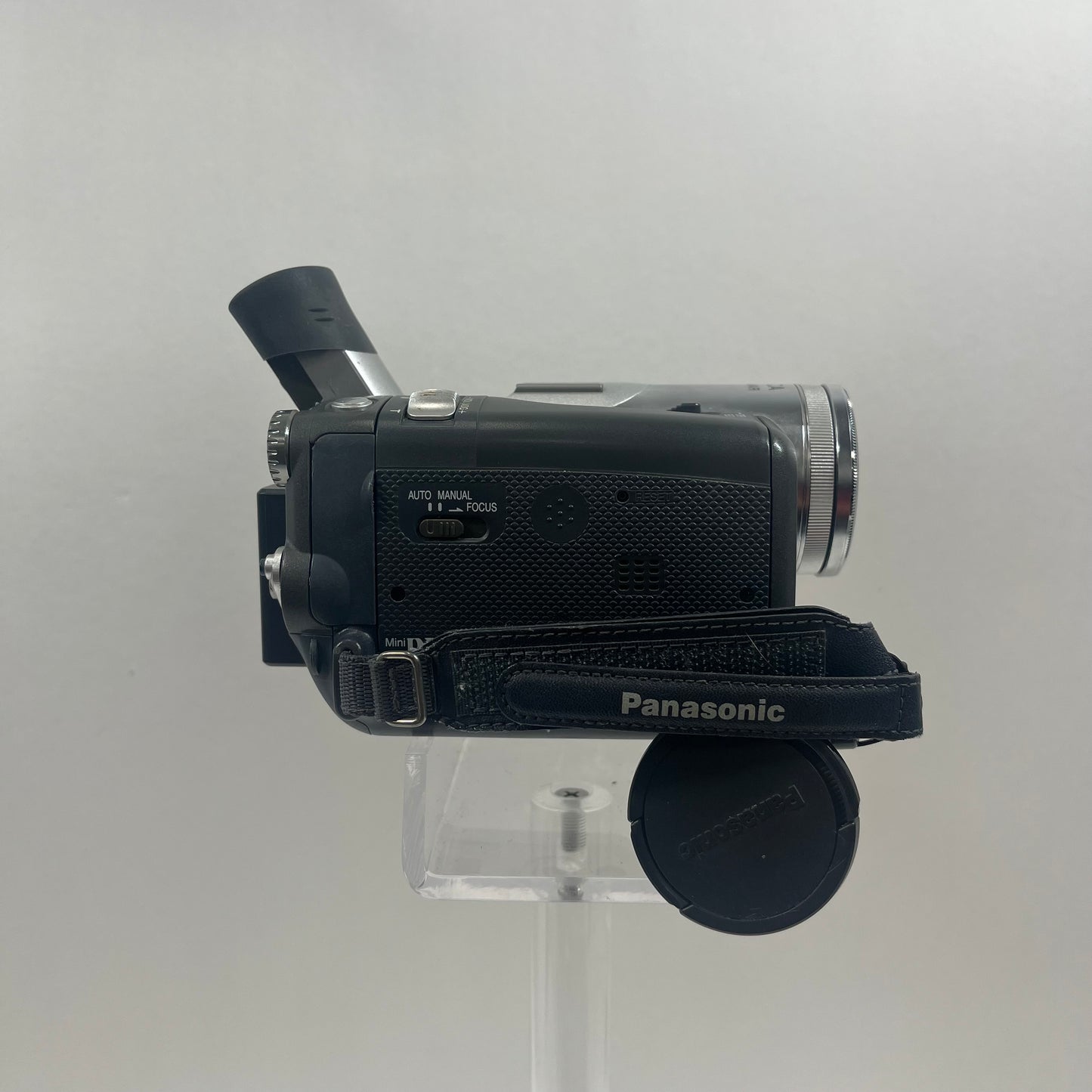Panasonic 3ccd Digital Video Camcorder PANASONIC PV-GS120
