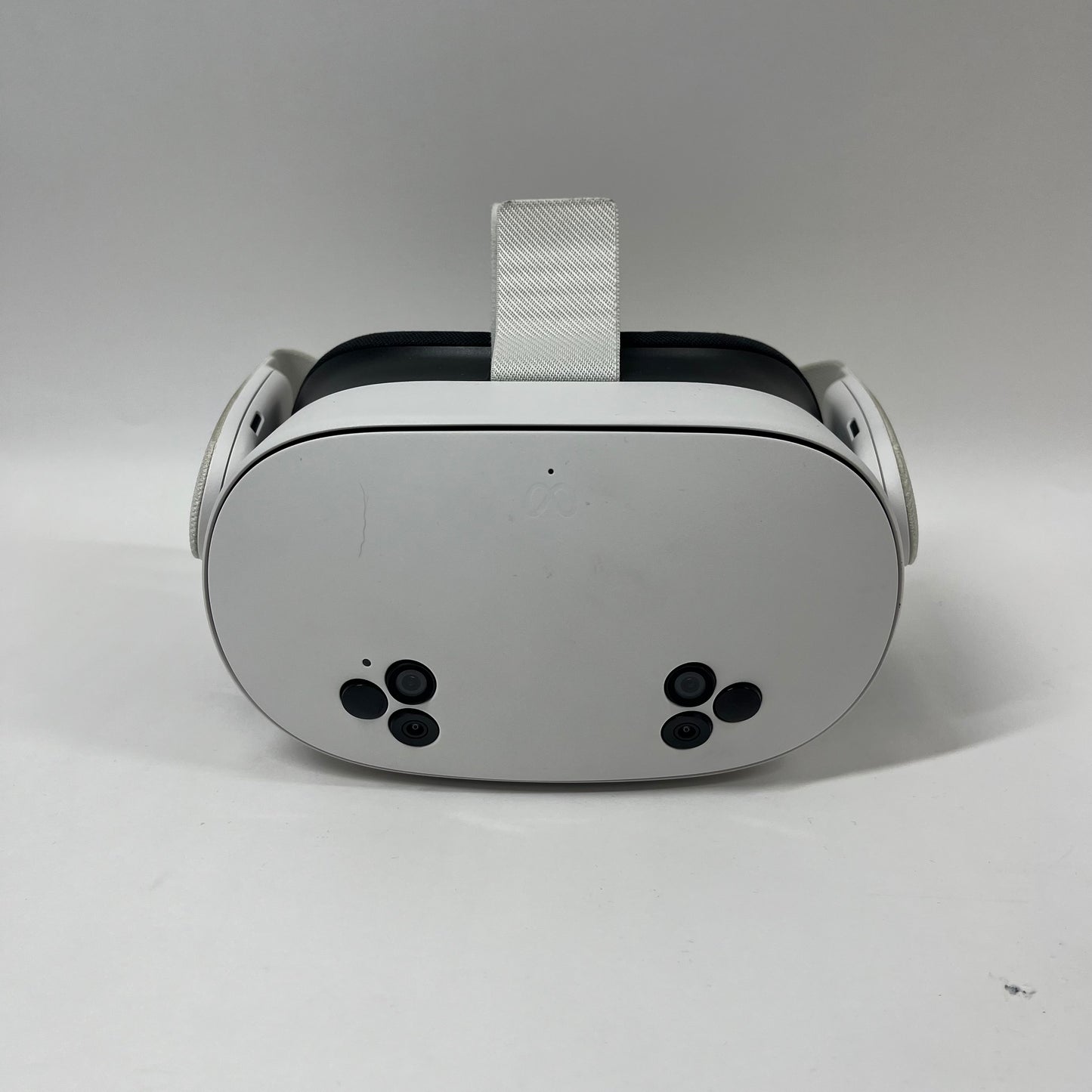 Meta Quest 3S 128GB Standalone All-in-One VR Headset MC-1204060-03