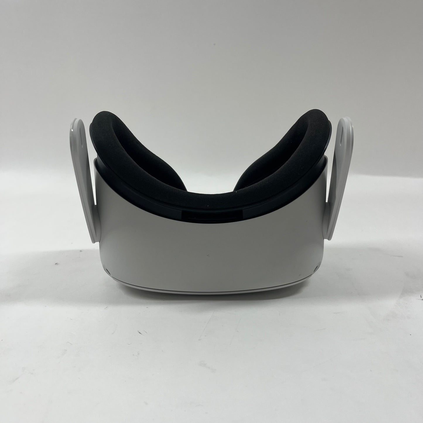 Meta Quest 2 128GB Standalone All-in-One VR Headset KW49CM