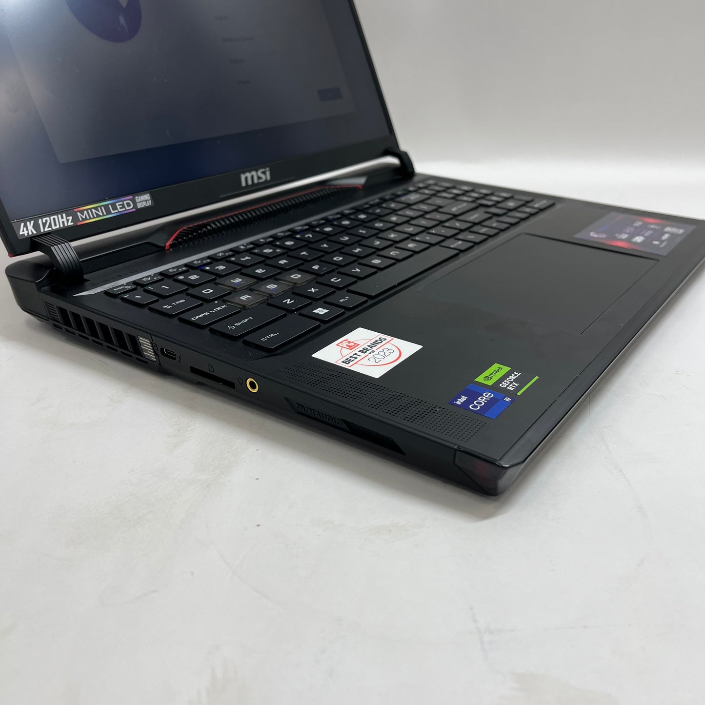 MSI Raider GE68HX 16" i9-14900hx 2.2GHz 32GB RAM 2TB SSD GeForce RTX 4070