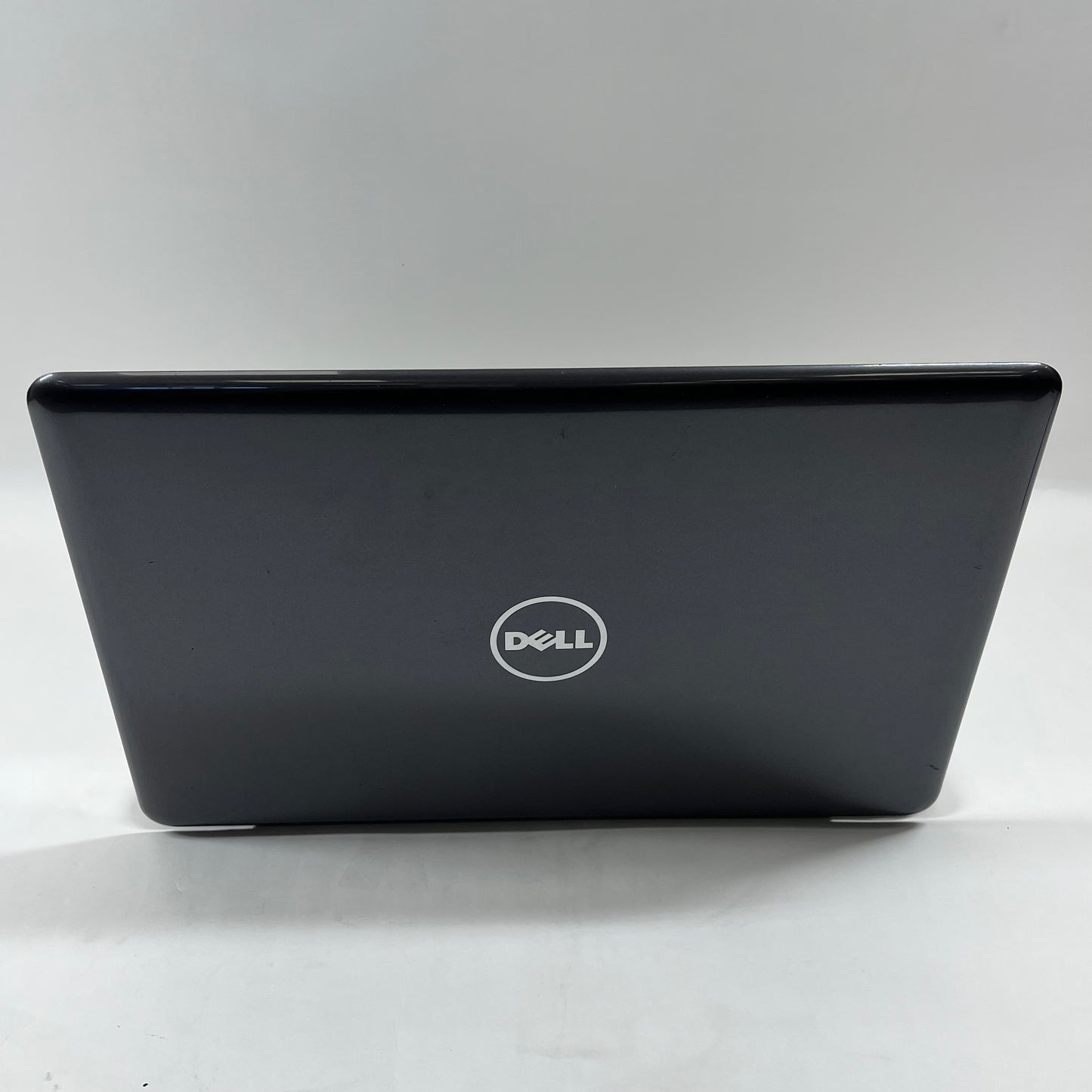 Dell Inspiron 15 5000 P665 15.6" radeon r5 2.5GHz 8GB RAM 1TB Radeon R5 Graphics
