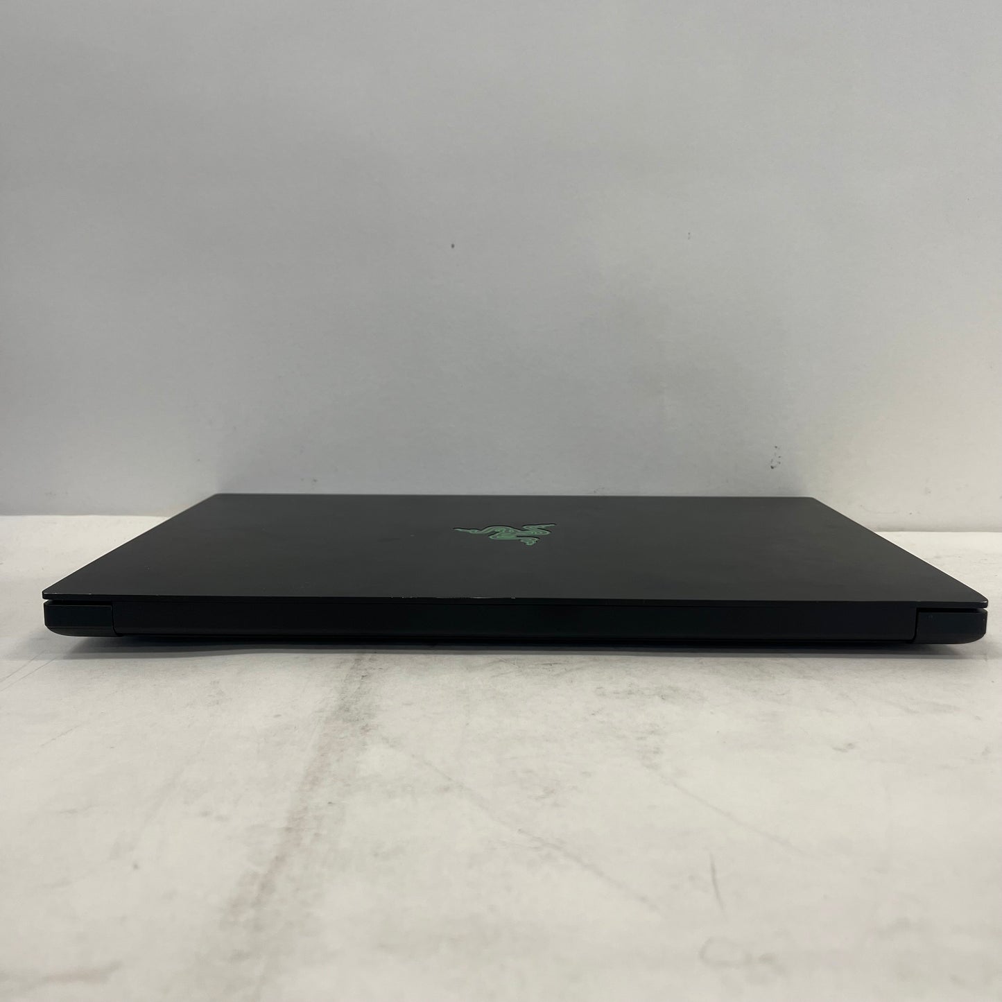 Razer Blade 15 Base 15.6" i7-9750H 2.6GHz 16GB RAM 1TB SSD GeForce GTX 1660 Ti