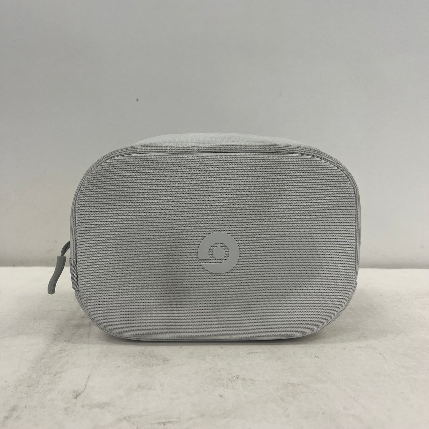 Beats Studio Pro Wireless Over-Ear Bluetooth Headphones Club White MC2P4LL/A