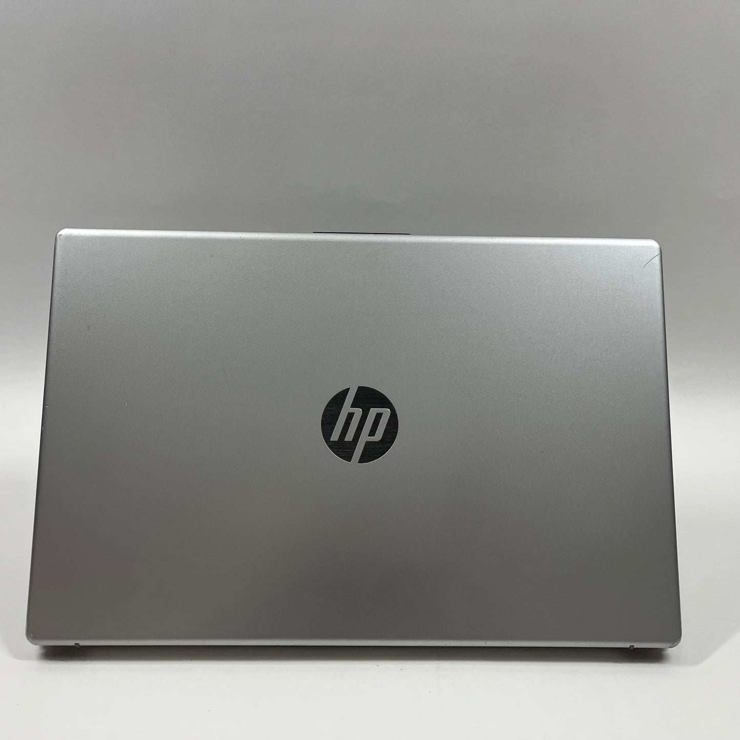 HP Laptop 15-FD0131WM 15" i3-N305 1.8GHz 8GB RAM 256GB SSD