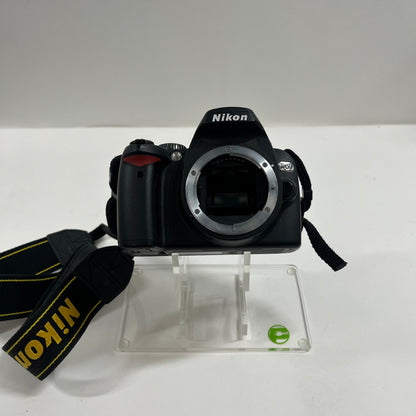 Nikon D60 10.2MP Digital SLR DSLR Camera