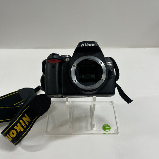 Nikon D60 10.2MP Digital SLR DSLR Camera