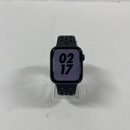 GPS Only Apple Watch Series 5 44MM Space gray Aluminum Black Nike Sport Loop 