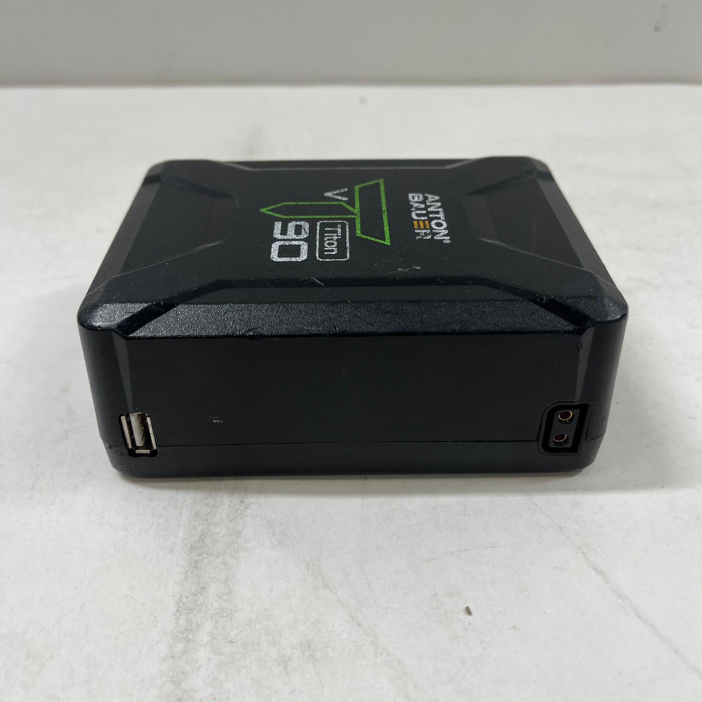 Anton Bauer Titon 90 V mount Battery