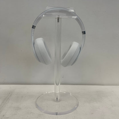 Beats Studio Pro Wireless Over-Ear Bluetooth Headphones Club White MC2P4LL/A