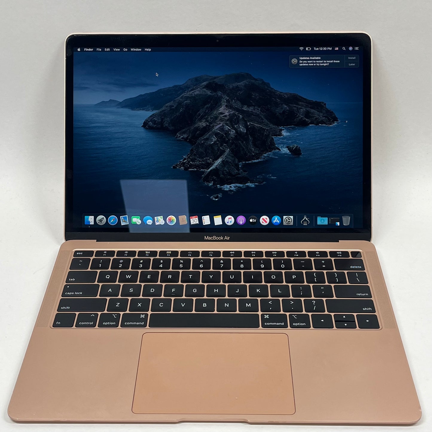 2019 Apple MacBook Air 13.3" i5 1.6GHz 8GB RAM 128GB SSD Gold A1932