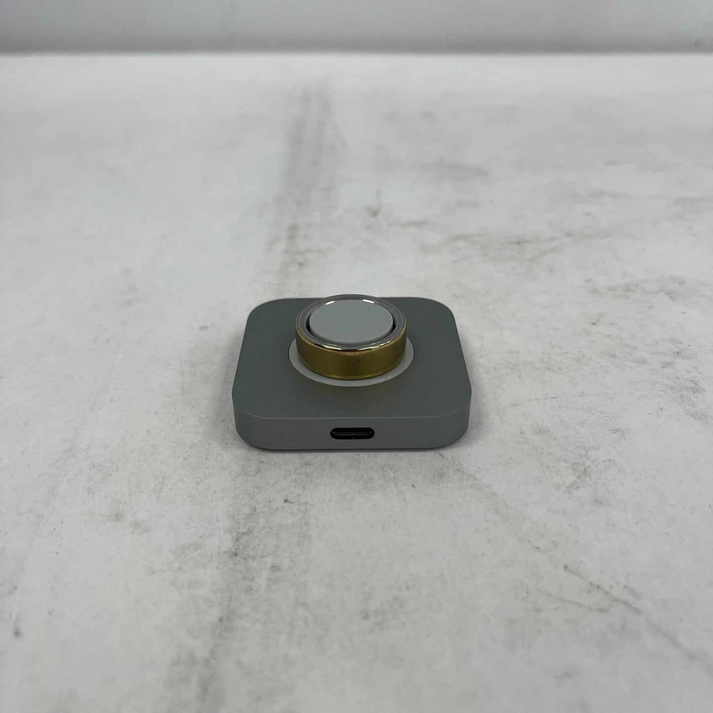 Oura Ring 4 Size 9 Smart Ring JZ90-54216-09 Gold Ring Only