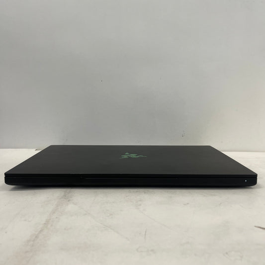 Razer Blade 15 Base 15.6" i7-9750H 2.6GHz 16GB RAM 1TB SSD GeForce GTX 1660 Ti