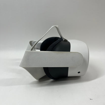 Meta Quest 3S 128GB Standalone All-in-One VR Headset MC-1204060-03