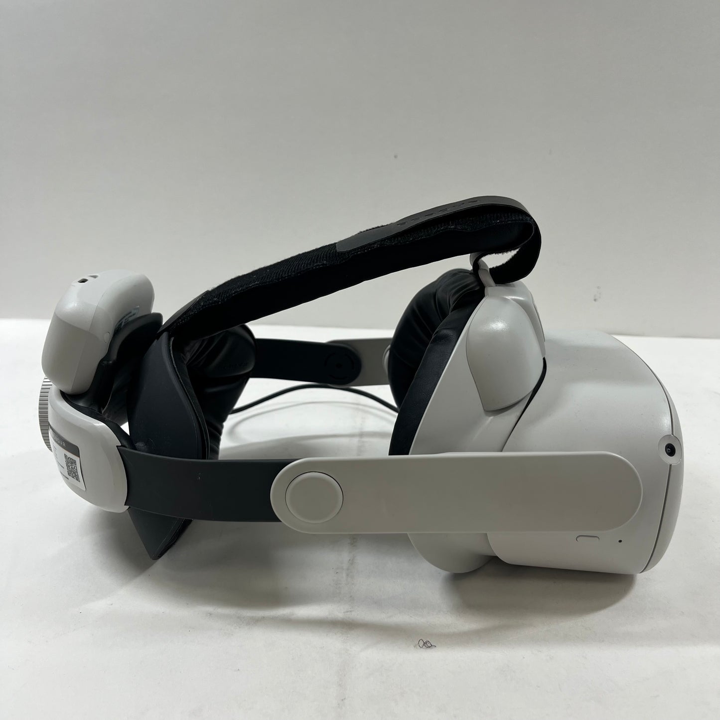 Meta Quest 2 128GB Standalone All-in-One VR Headset KW49CM