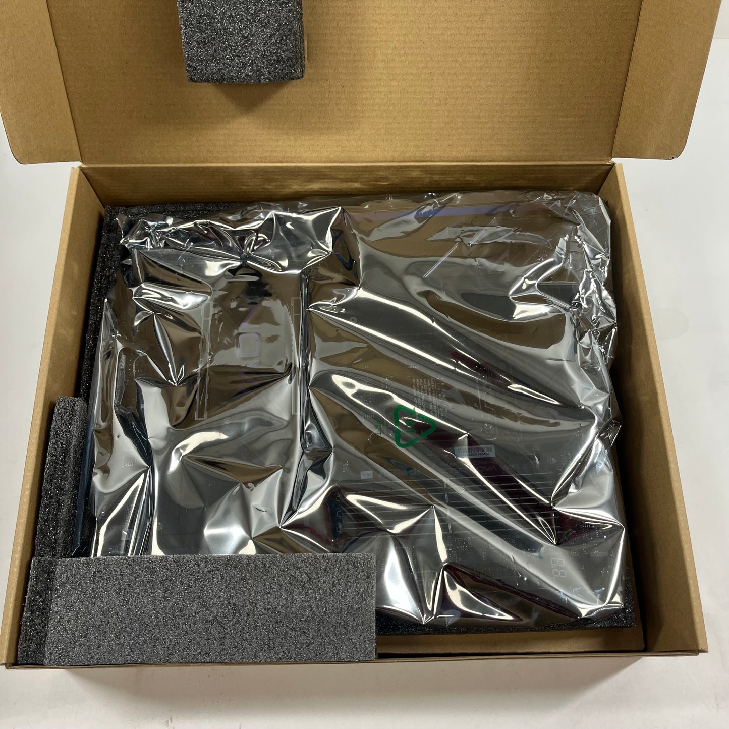 AsRock z790  nova LGA 1700 ATX Intel DDR5 Motherboard