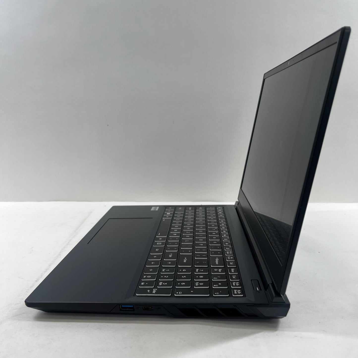 Sager Notebook V350SND 15.6" i9-14900HX 2.2GHz 32GB RAM 2TB SSD GeForce RTX 4060