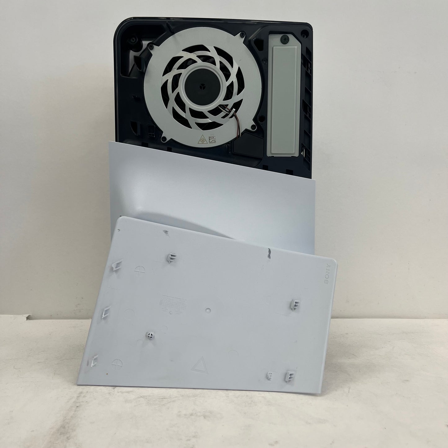 Sony PlayStation 5 Slim Disc PS5 1TB Gaming System Only Broken Side Panel