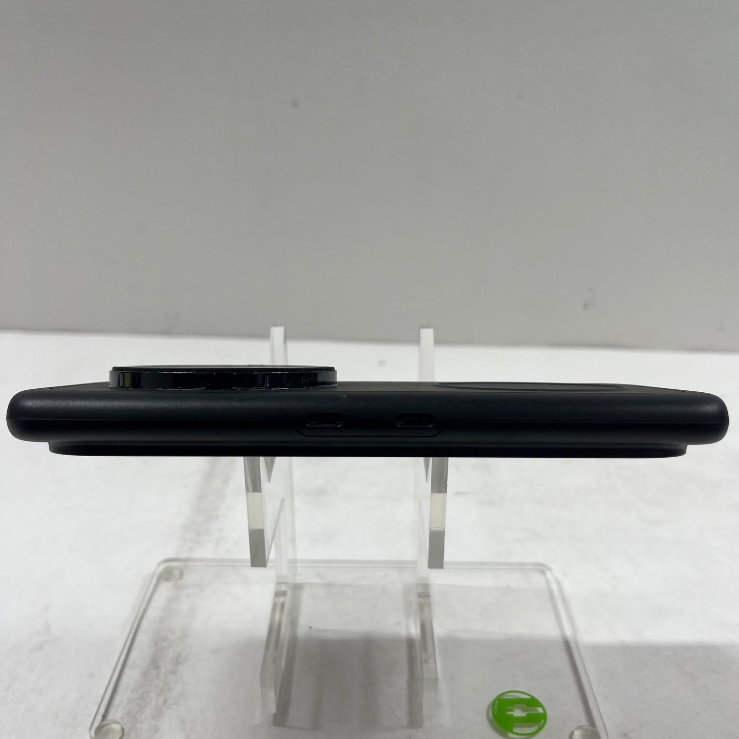 Belkin BoostCharge  2-in-1 Magnetic Charging Pad with Qi2 1896032